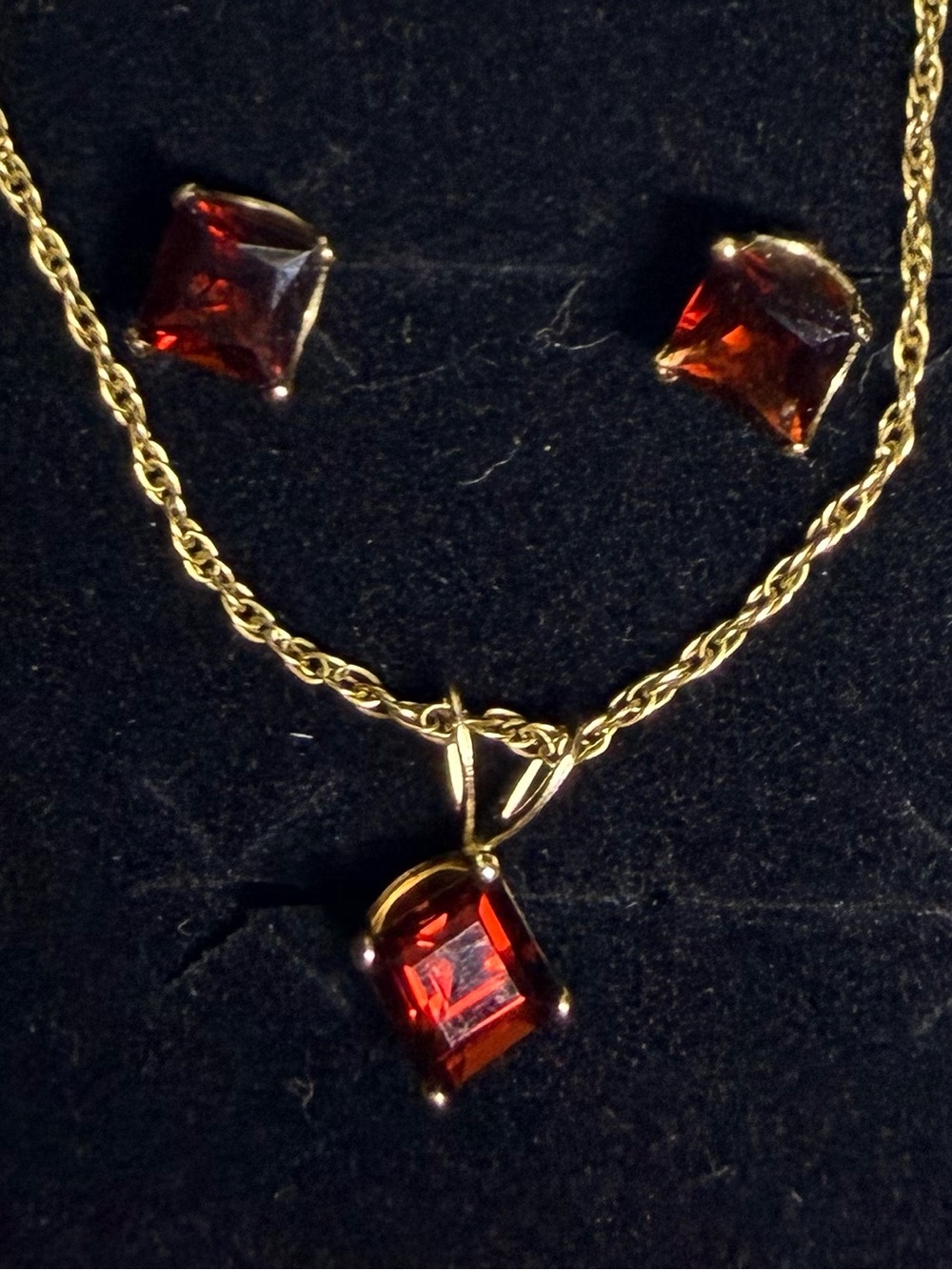 Princess Cut 3/16” Garnet Pendant 24” 14kt Gold Necklace and 10k Earrings Set